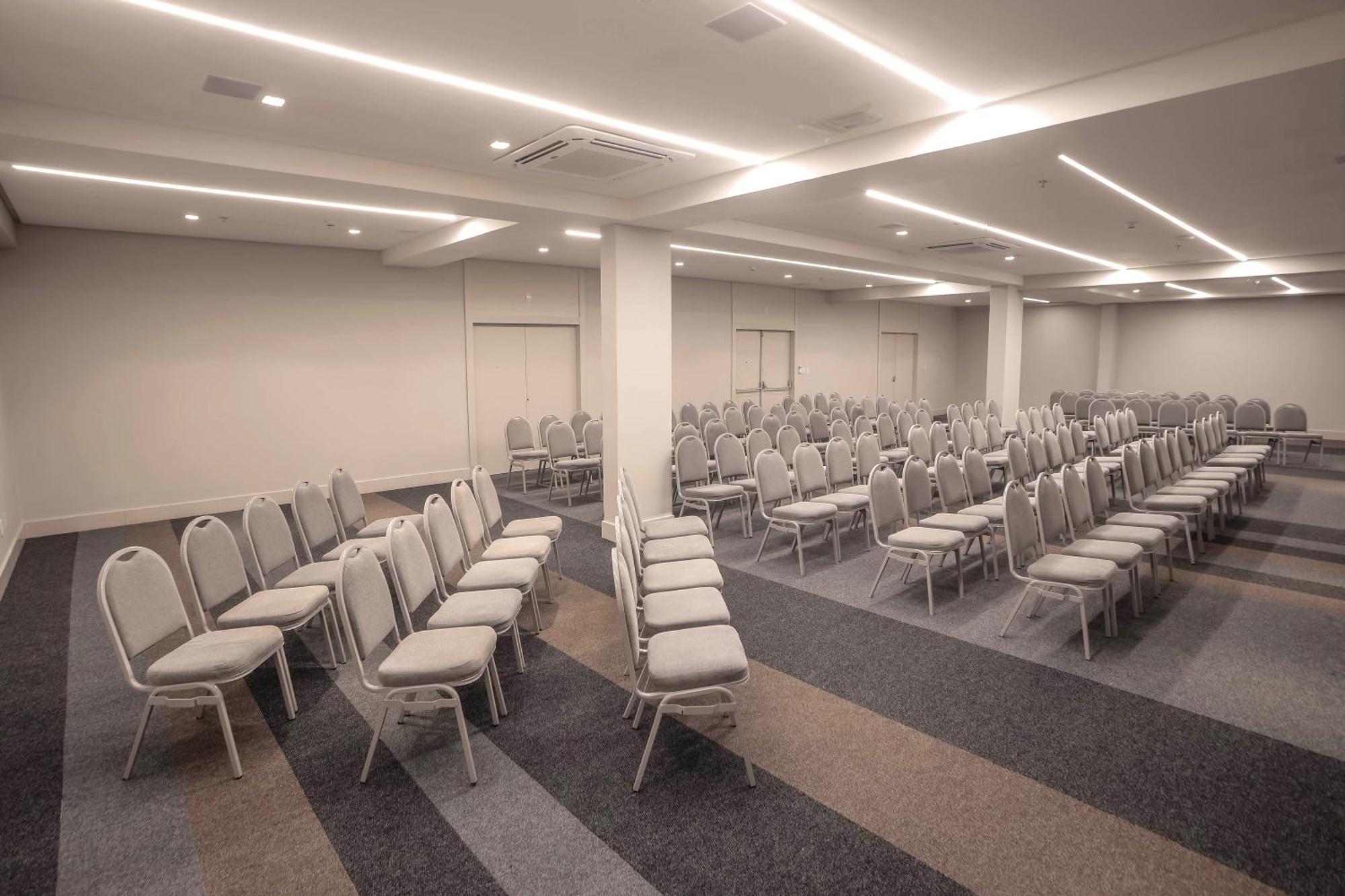 Sj Premium Hotels By Atlantica ゴイアニア エクステリア 写真